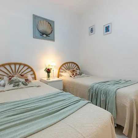Fancy 2br In Golden Mile Close To The شقة *